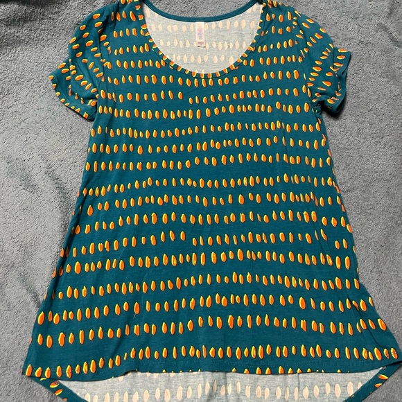Lularoe classic T - Picture 1 of 3